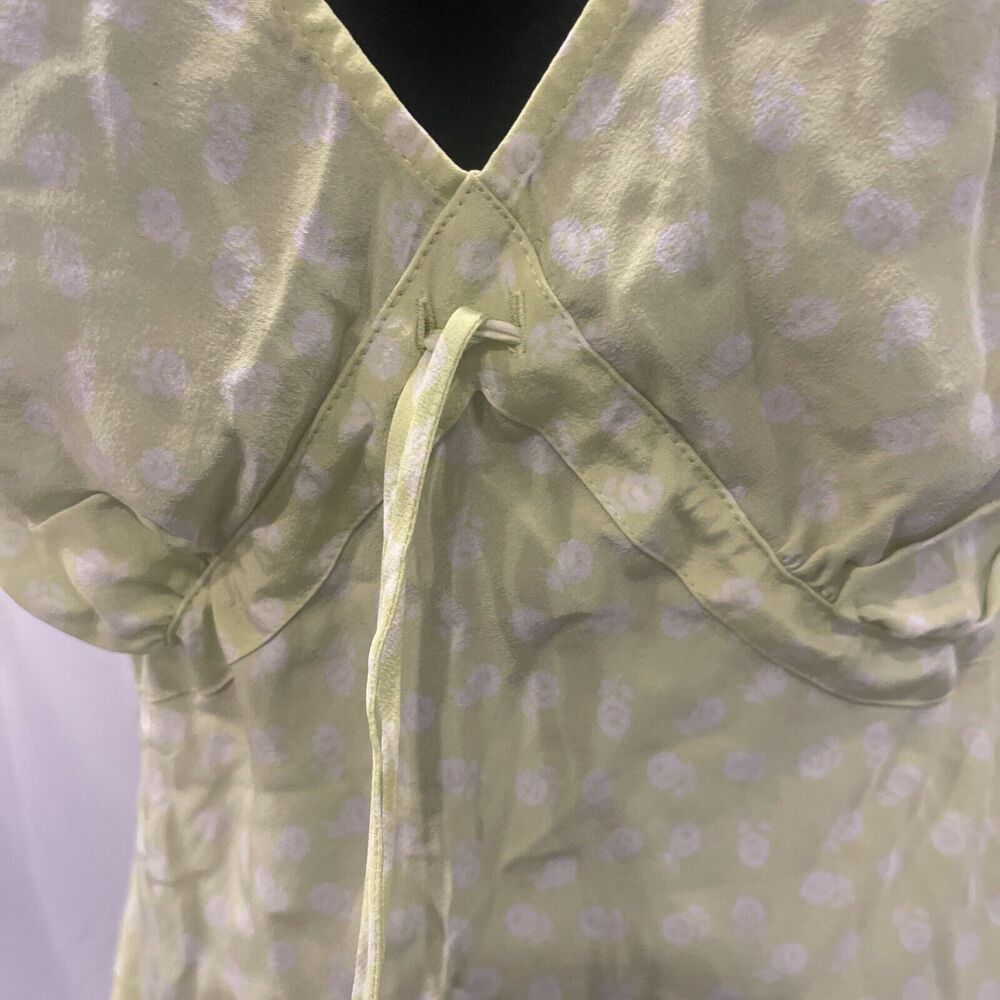 NWT Issac Mizrahi 100% Silk blouse Floral Spring pattern Lime green tank size L